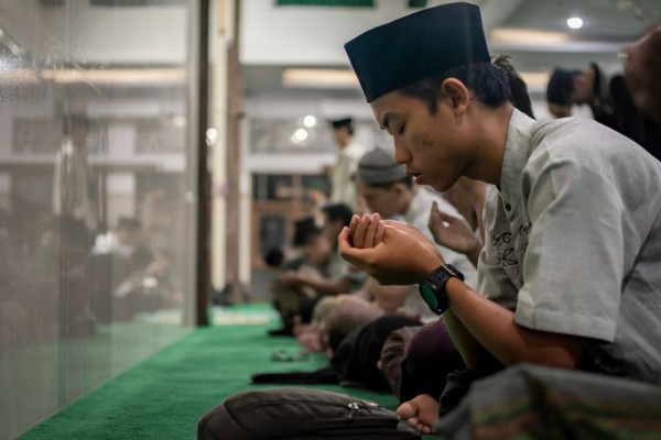 Contoh Doa Walimatusafar untuk Haji: Arab, Latin, dengan Terjemahannya