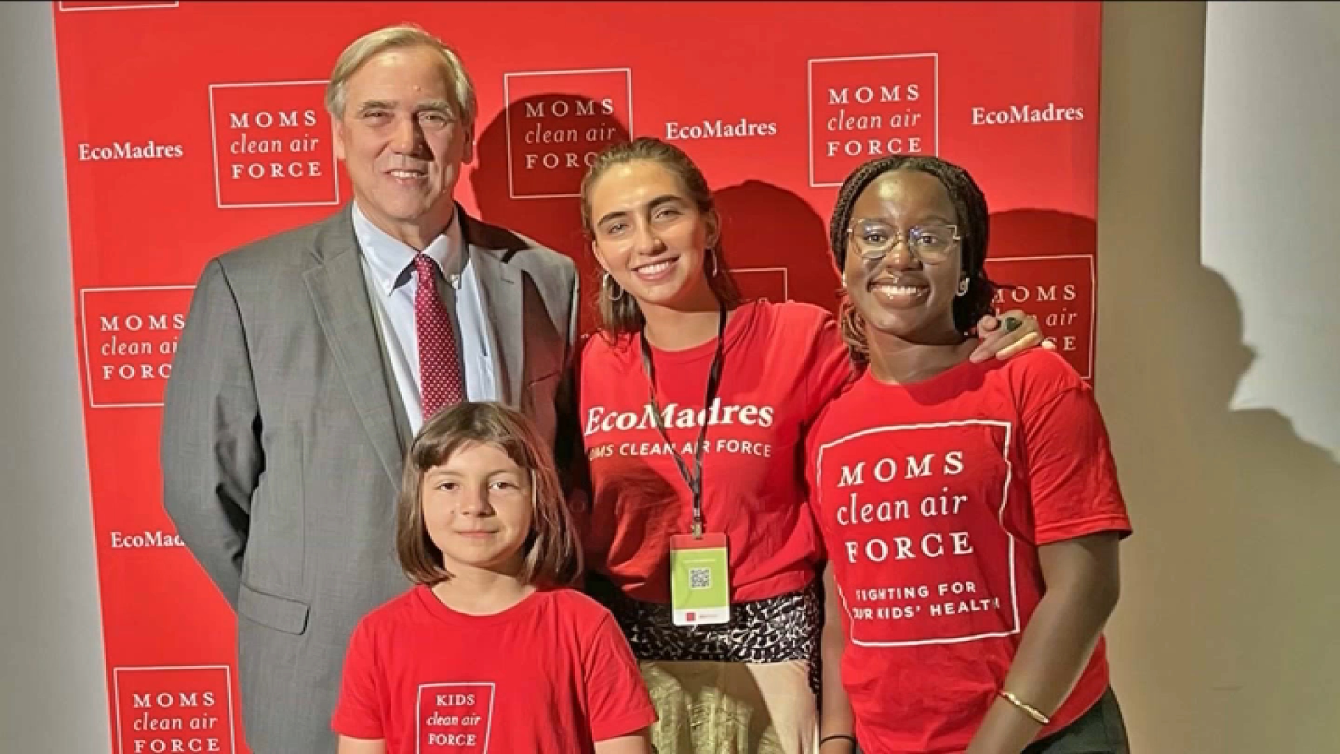 Moms Clean Air Force trabaja para proteger a la comunidad latina del