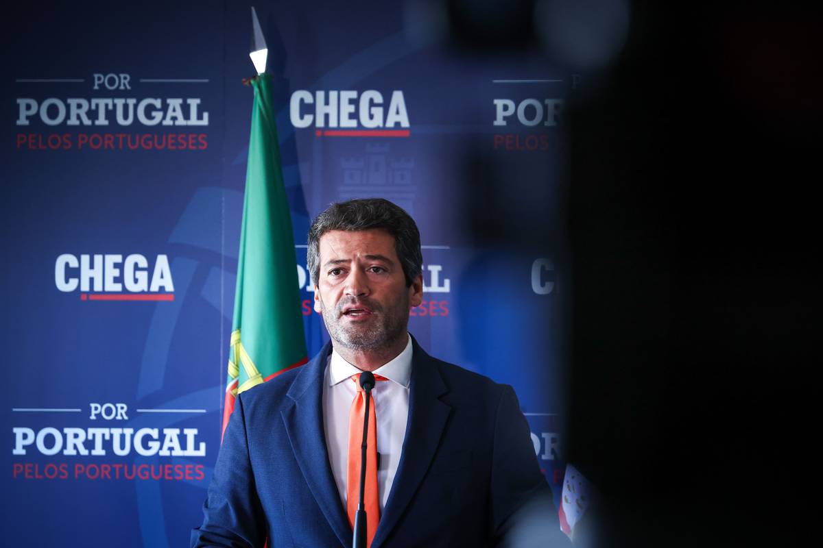 Ventura desafia governo a devolver IVA da subida dos combustíveis e ...