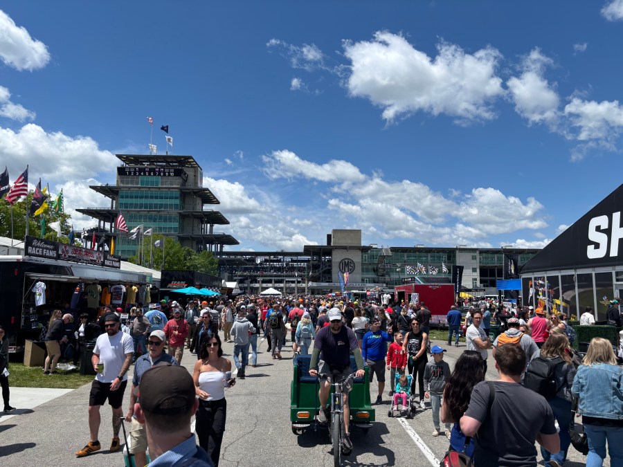 Photos 2025 Carb Day at Indianapolis - AA1Fn2Ch.img
