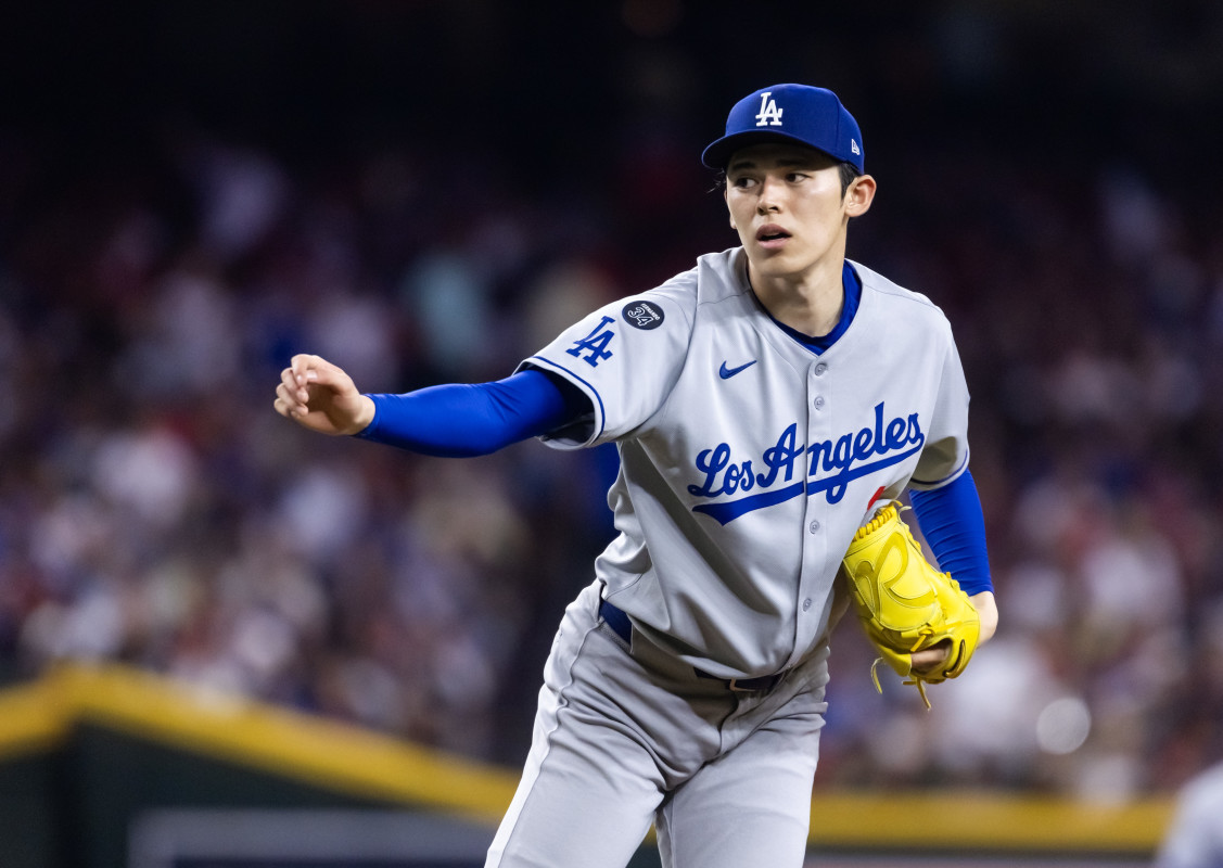 Dodgers' Pitching Coach Reveals Update on Roki Sasaki Injury