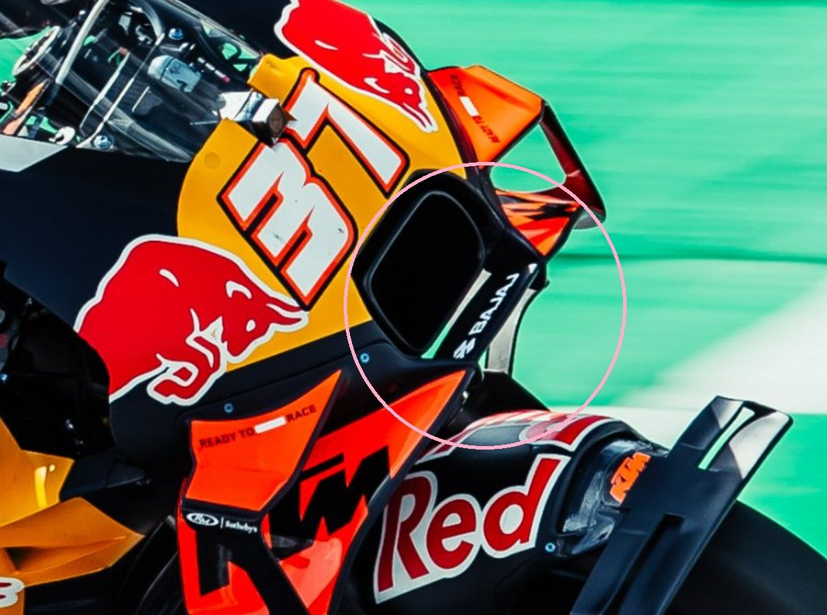 Warta Bandung Barat | Logo Malaikat Penyelamat KTM Perdana di MotoGP Inggris 2025