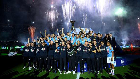 Il Napoli rende onore all'Inter: "Corsa Scudetto avvincente, in bocca al lupo per la Champions"