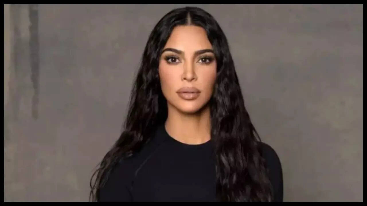 Kim Kardashian gets justice on the Paris robbery case; calls the(02)