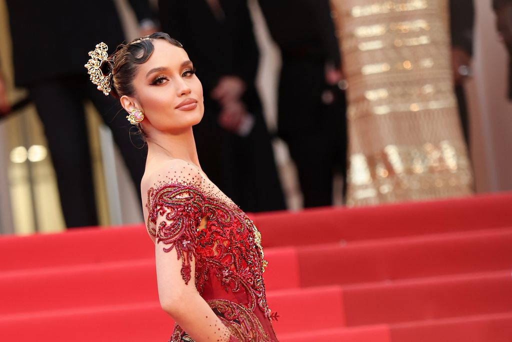 Warta Bandung Barat | Cinta Laura Bawa Pesona Indonesia ke Red Carpet Cannes 2025 bersama L'Oréal Paris