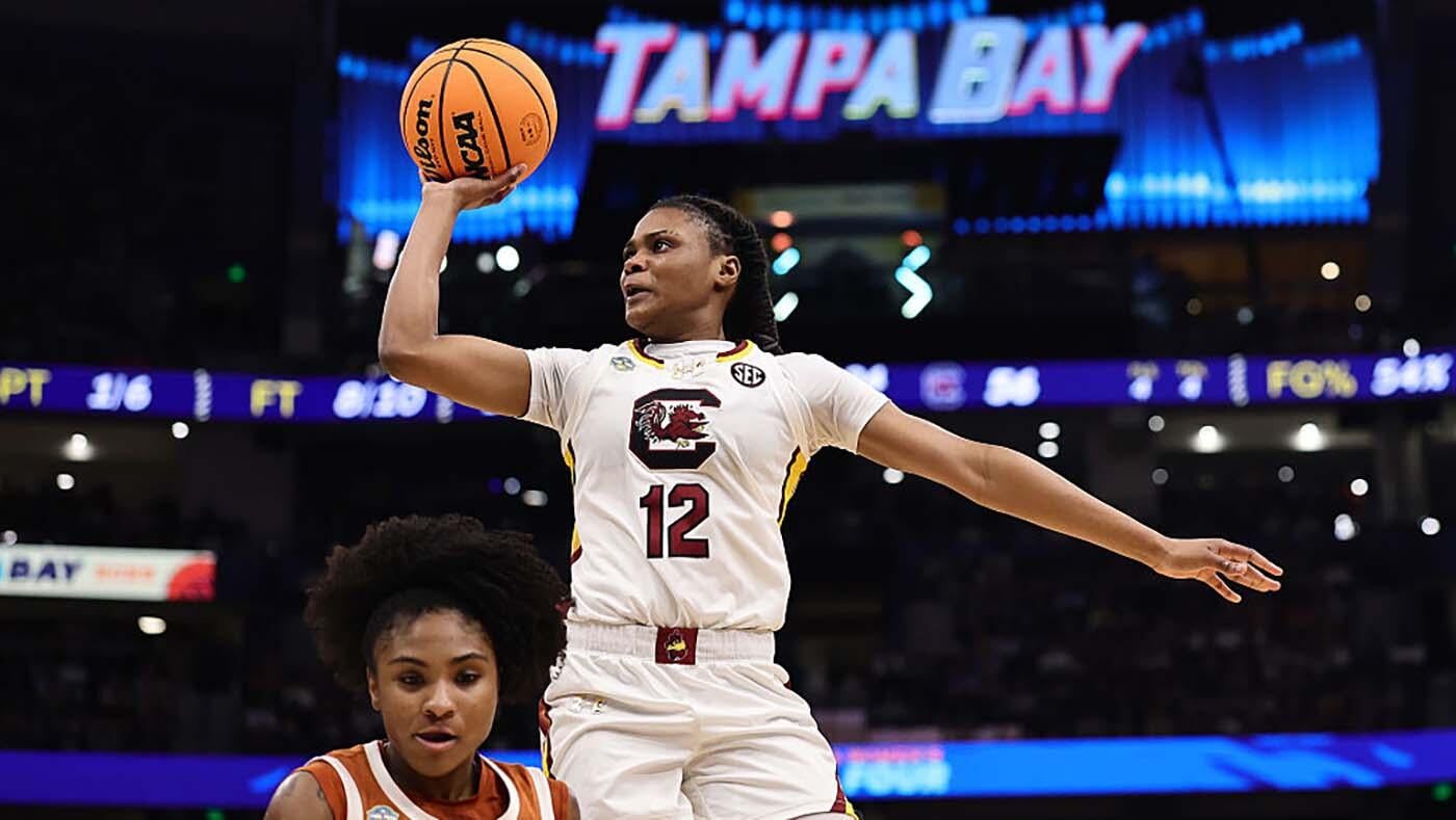South Carolina's Dawn Staley describes LSU's MiLaysia Fulwiley as 'younger, savvier' version of herself