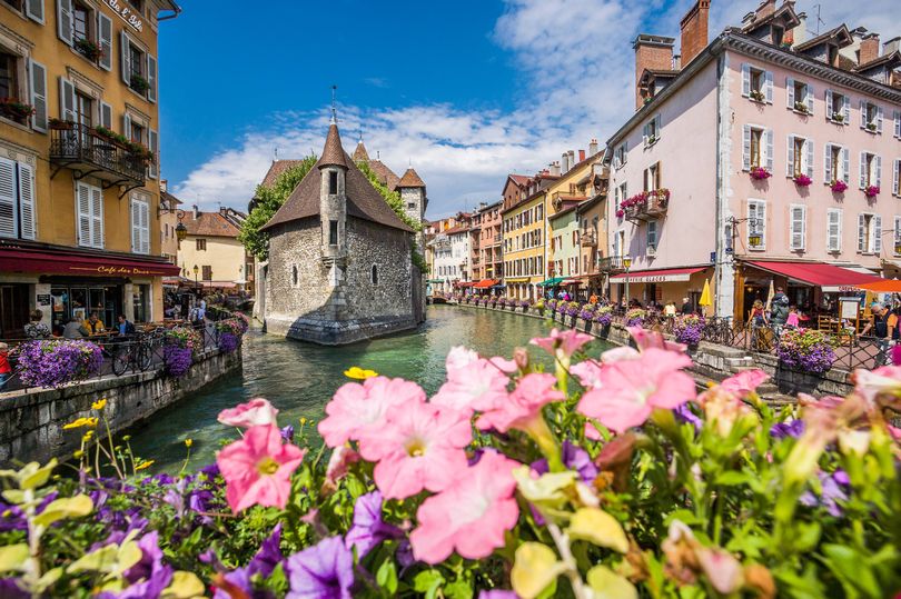 Hidden Gem Holiday Spot Dubbed Venice Of The Alps That Looks Straight