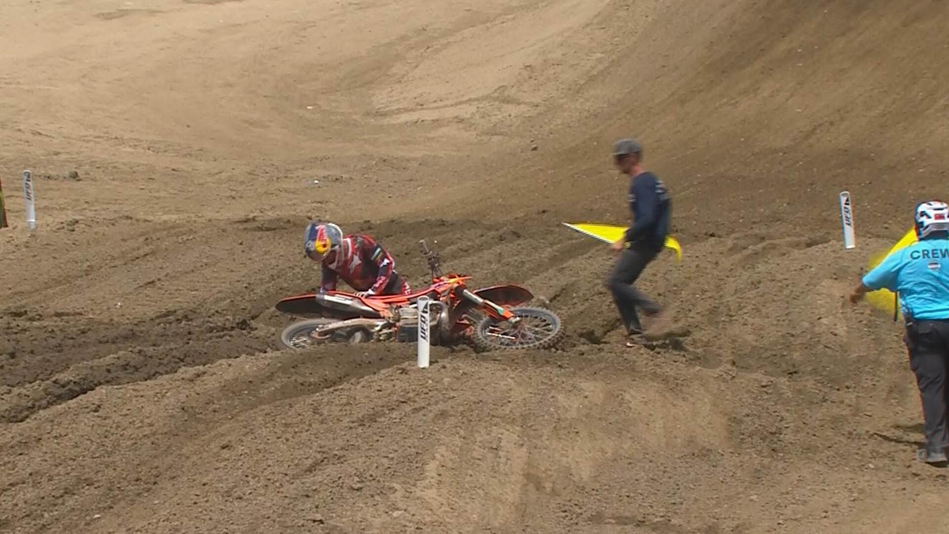 Chase Sexton retires with injury in Fox Raceway Nationals Moto 1 crash