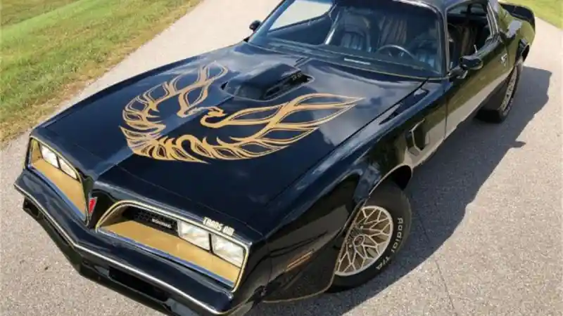 GM Kembalikan Merek Pontiac, Namun Tak untuk Dipasarkan Lagi