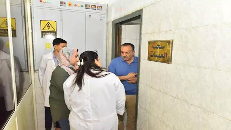 محافظ أسيوط يتفقد مستشفى الرمد