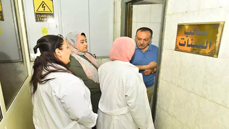 محافظ أسيوط يتفقد مستشفى الرمد