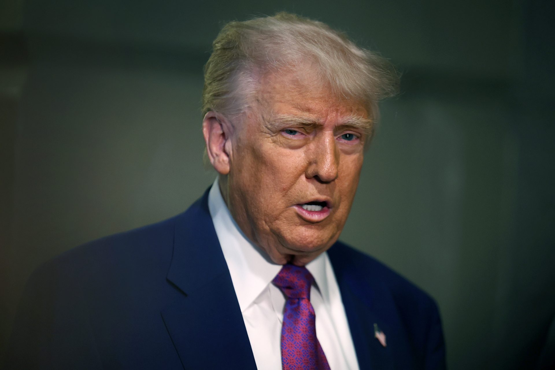 Trump sees negative numbers on nearly every major political issue in