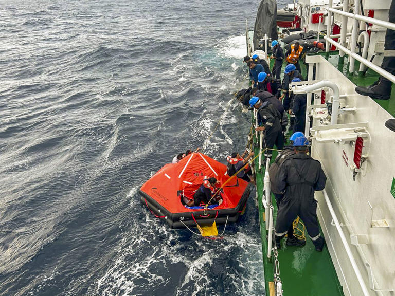 Owners of sunken ship given 48 hours to complete extraction of oil ...