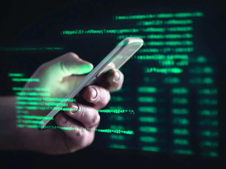 Not OTP or links, but hackers now use WhatsApp images for fraud; Check details here