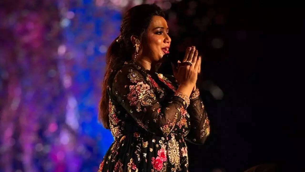 Shreya Ghoshal pays emotional tribute to Indian Armed Forces during