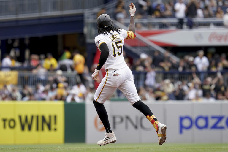 The Pirates' Fall: Heaney'S Struggles And Brewers' Victory - 4wdemre