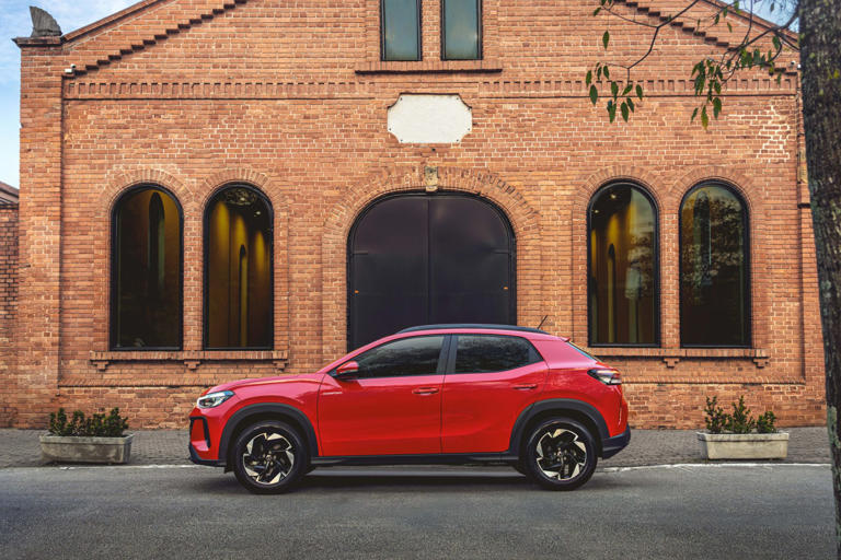 Volkswagen Tera Comfort é a versão intermediária e primeira opção com motor turbo e caixa automática