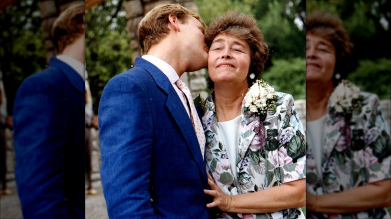 Steve Doocy with his mother JoAnne on his wedding day