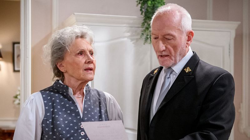 Sturm der Liebe“: Berührender Abschied - Hildegard & Alfons verlassen den  Fürstenhof!