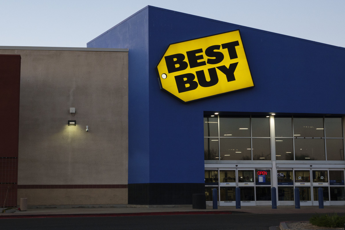 is-best-buy-open-on-memorial-day