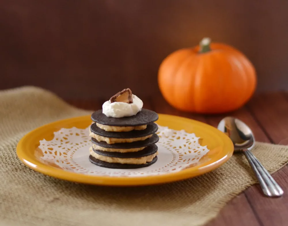 No Bake Mini Peanut Butter Chocolate Icebox Cakes