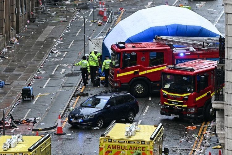 Pengemudi yang Tabrak Kerumunan Suporter Liverpool Dihukum 21,5 Tahun Prison