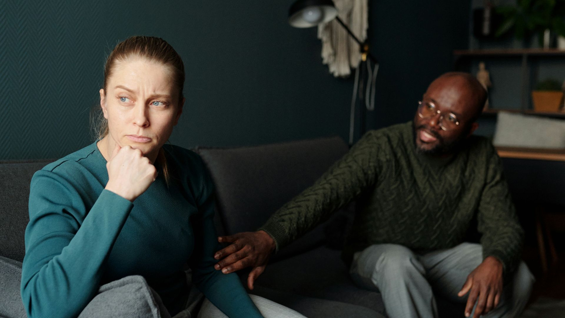 20 Obvious Signs You Re Dating An Only Child