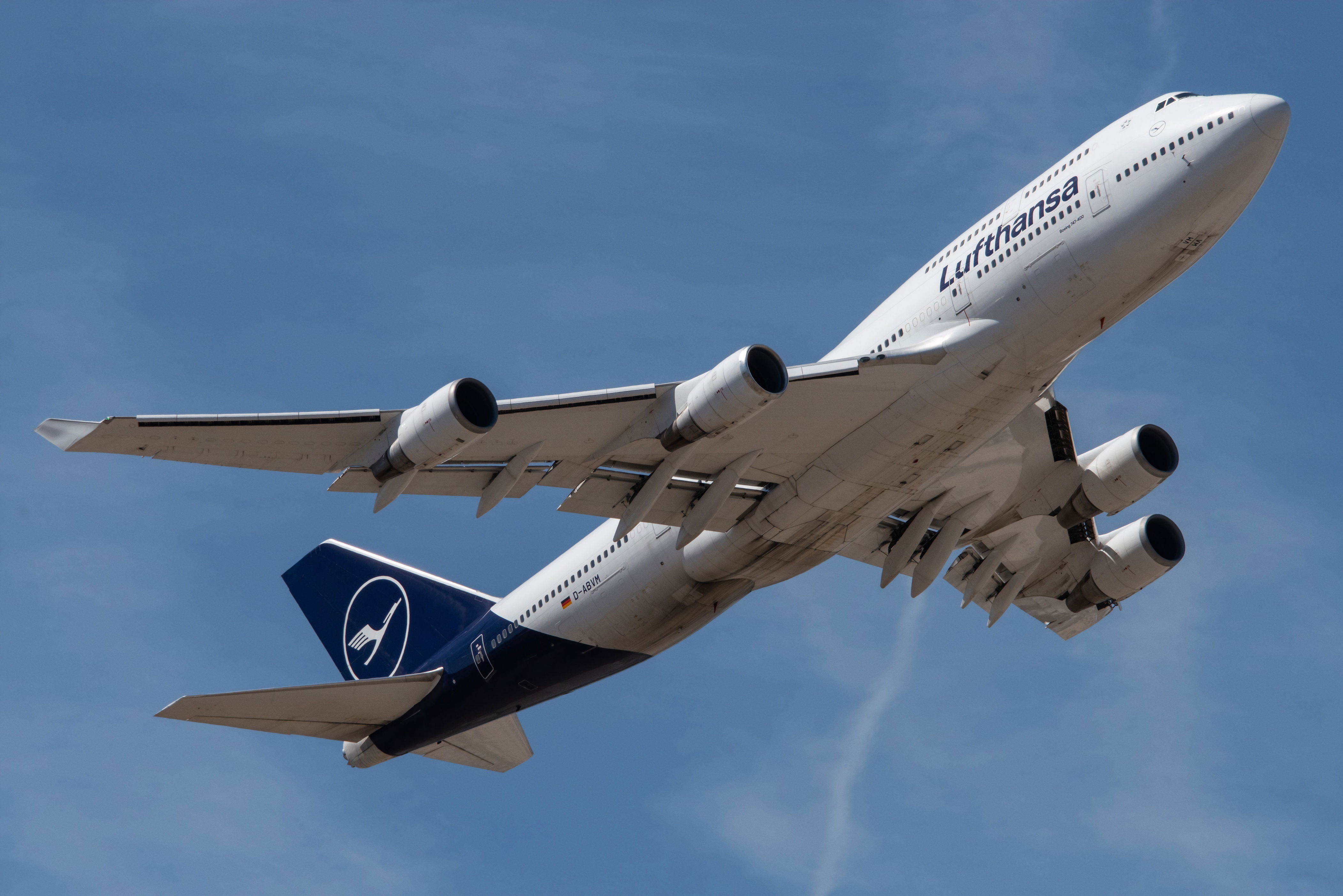 LH Lufthansa Aviationtag B747-400 紺色 Lufthansa Cuts Boeing 747