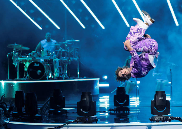 Best and worst moments of the 2025 AMAs An unmemorable return that