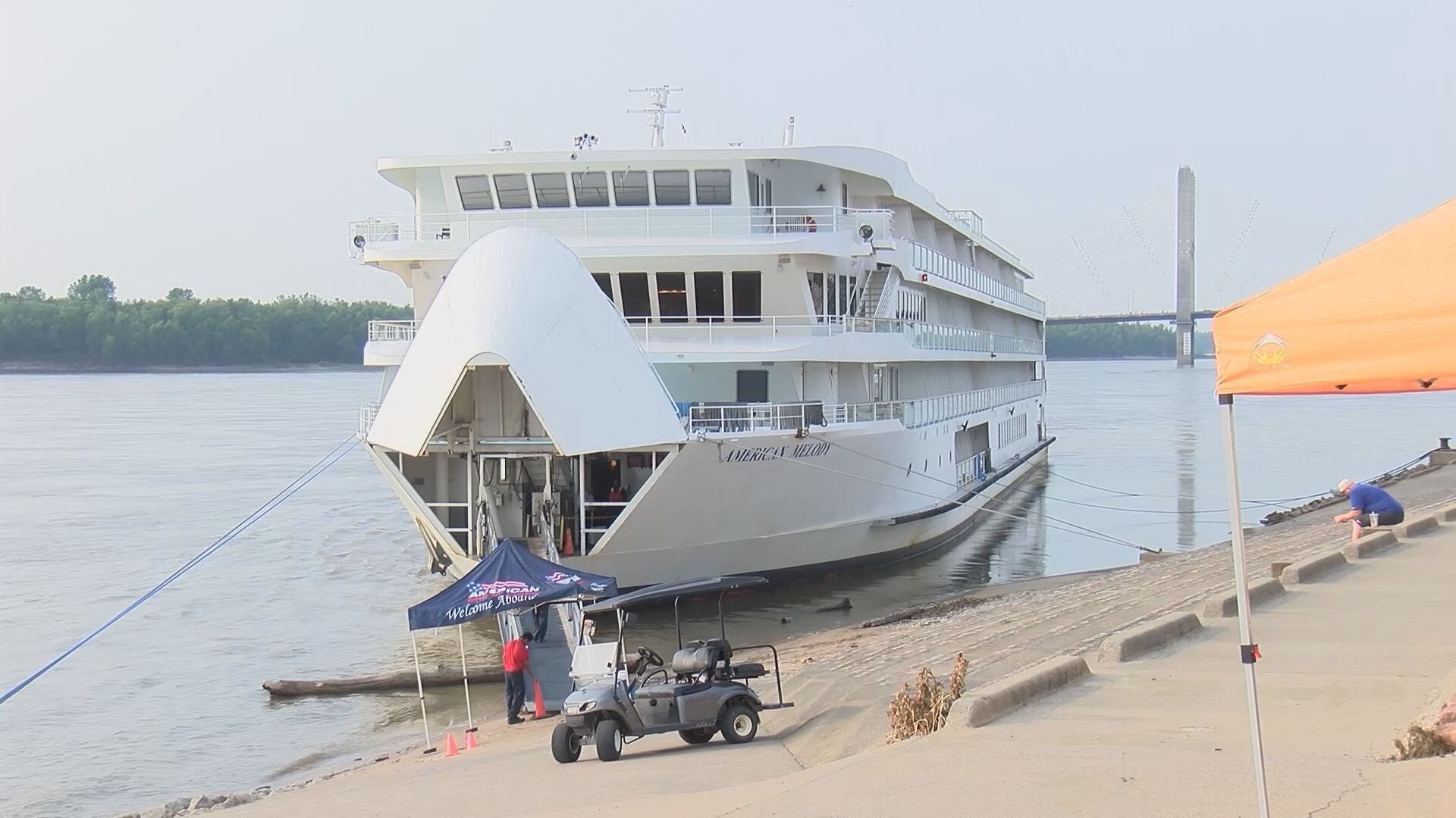 American Melody kicks off riverboat docking season in Cape Girardeau