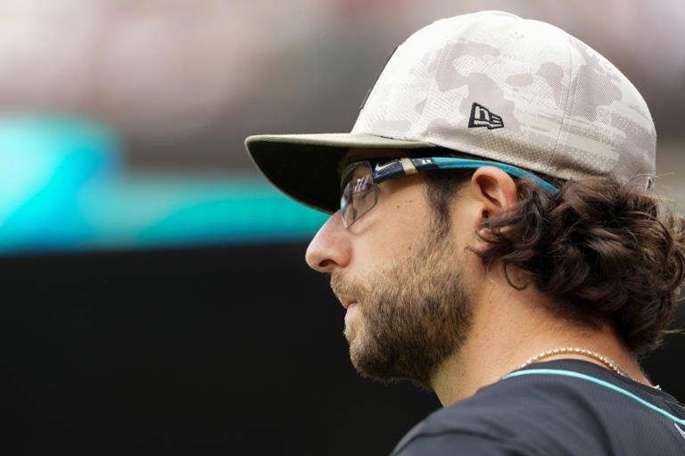 Zac Gallen announces personal news amid MLB free agency