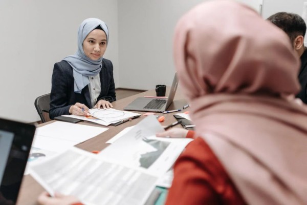 5 Tip Mudah Atasi Kebingungan Menghadapi Budaya Baru di Kantor Anda