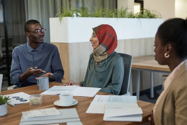 5 Tip Mudah Atasi Kebingungan Menghadapi Budaya Baru di Kantor Anda