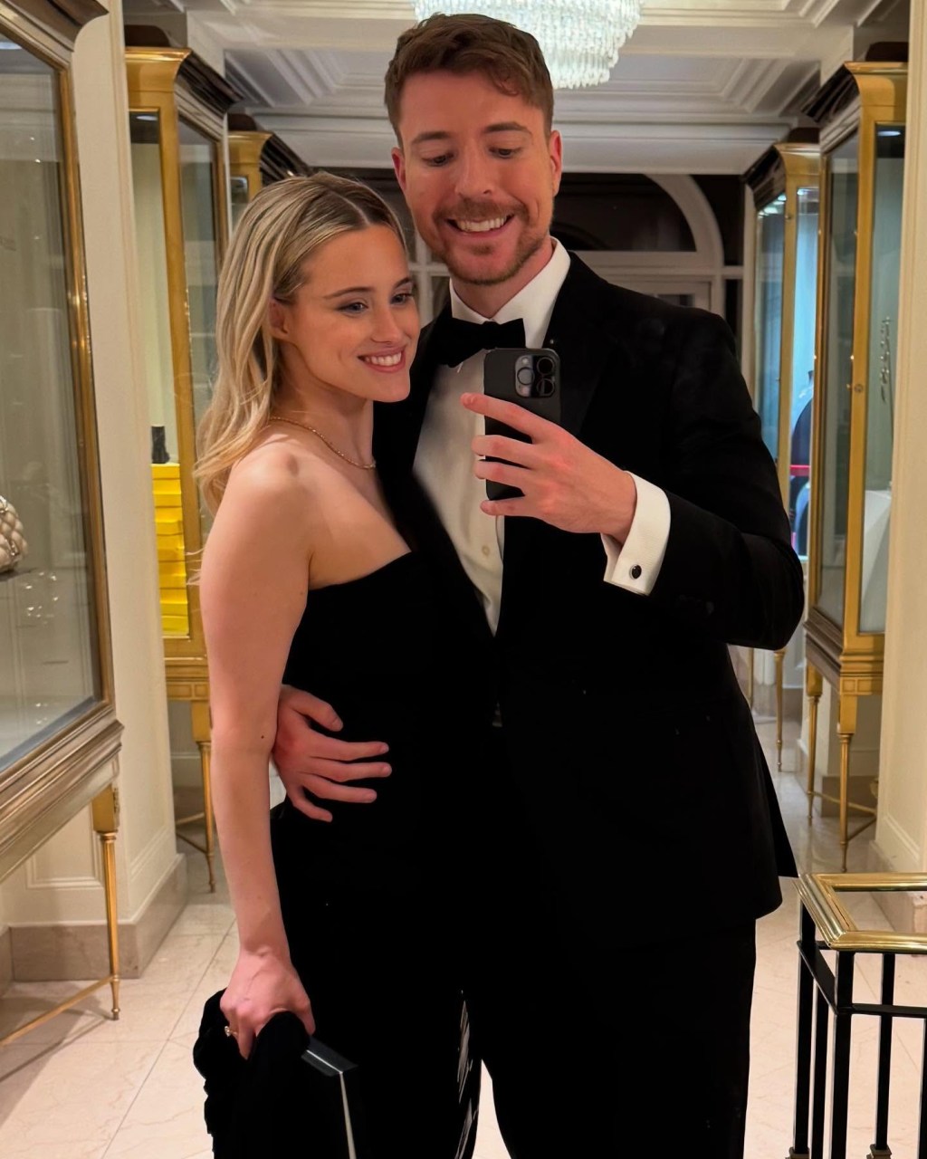 Billionaire YouTuber MrBeast confesses he’s borrowing money from his(00)