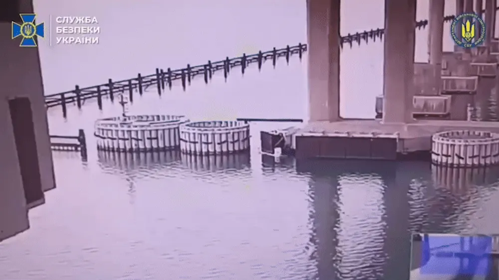 O ataque ucraniano desta terça-feira contra a ponte de Kerch, com recurso a minas subaquáticas com 1.100 kg de explosivos