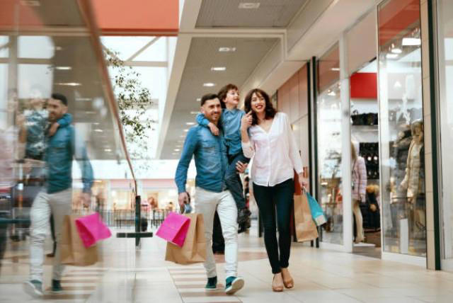 Las compras deben evaluarse. Istock