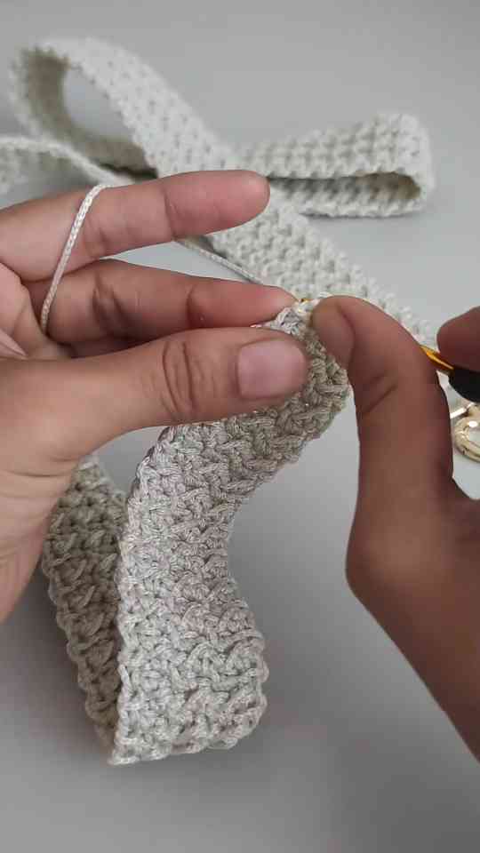 Super Easy Crochet Bag Tutorial