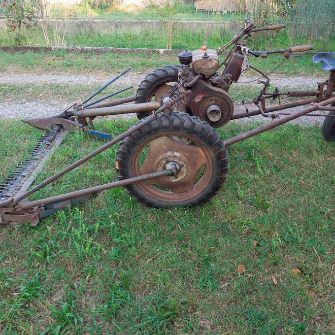 10 Vintage Lawn Mowers You Just Have to See