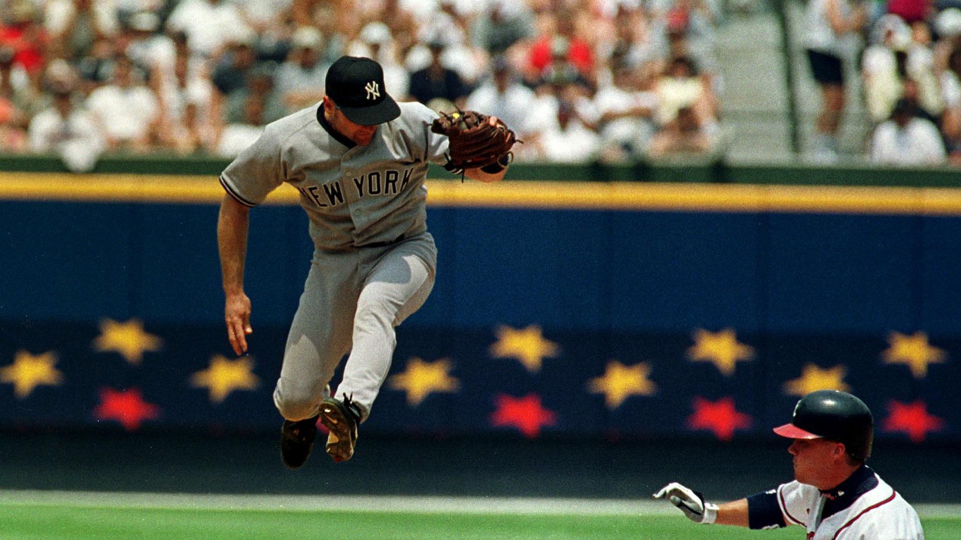 2000 Diary, June 4 Bombers win slugfest in World Series rematch