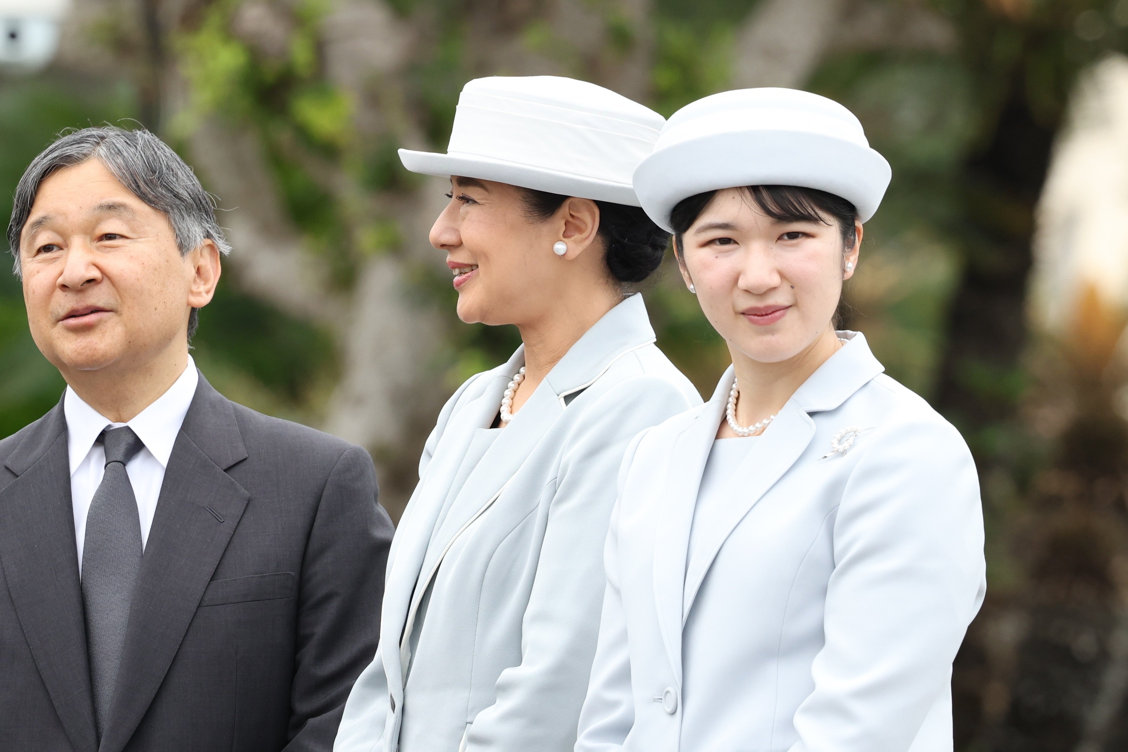 愛子さま初の沖縄 5歳の天皇陛下が書いた「おかえりなさい」のメッセージ