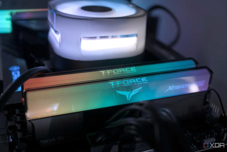 TeamGroup T-FORCE XTREE ARGB DDR5 installed