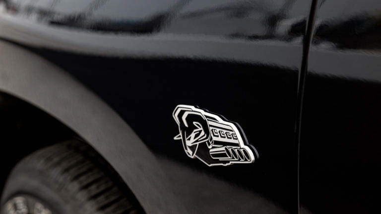 2026 Ram 1500 Brings Back The Hemi V8 And Gets A 'Symbol Of Protest ...
