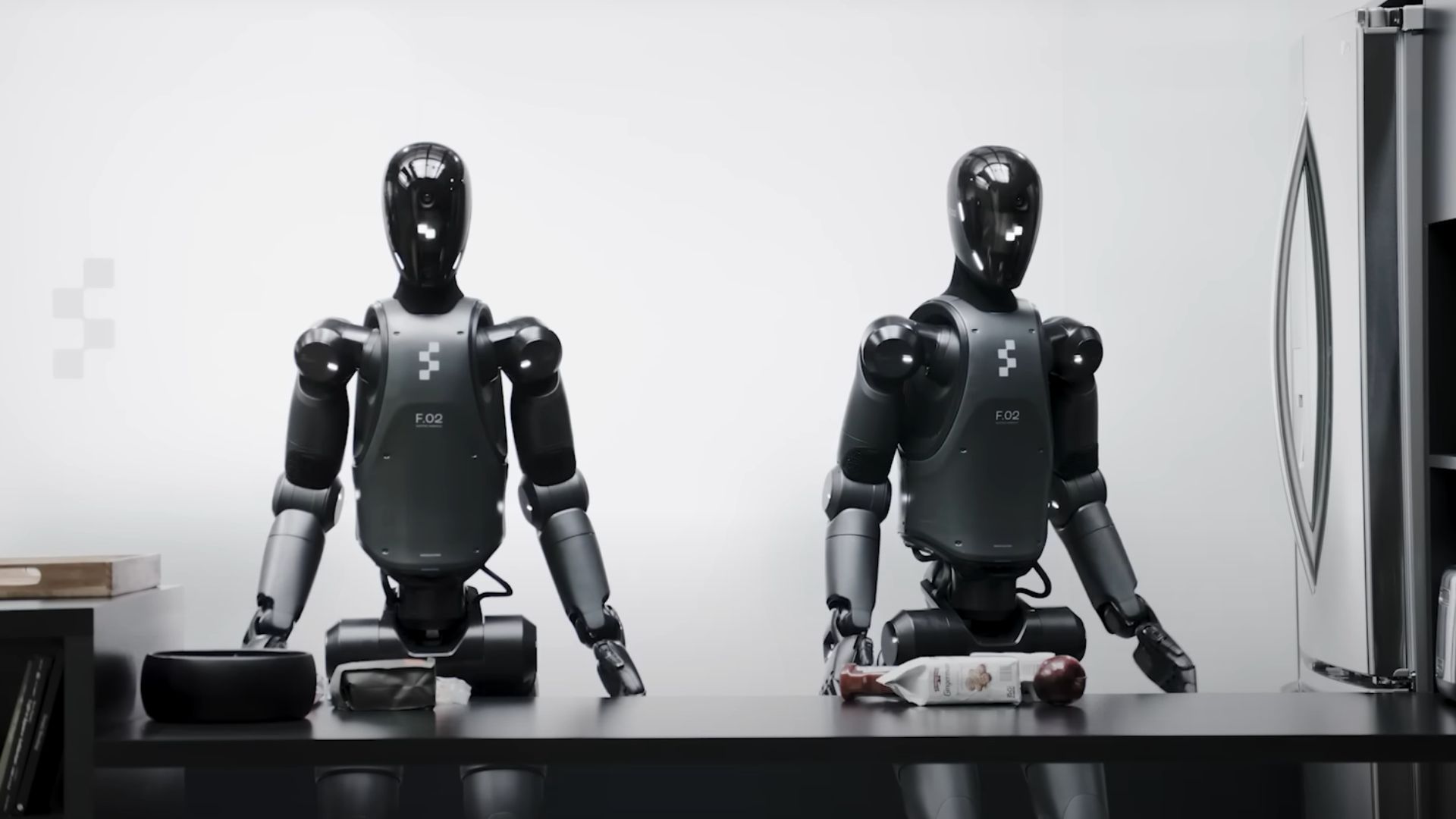 Humanoid robots step into Amazon's delivery game with real-world ...