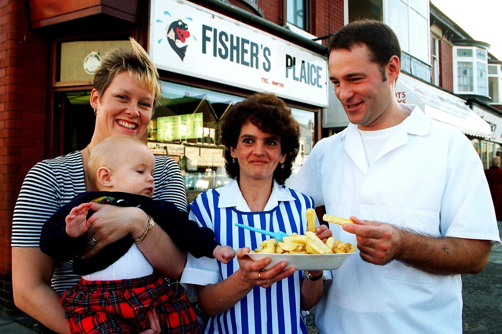 19 popular 1990s fish and chip shops in Blackpool where you got your ...