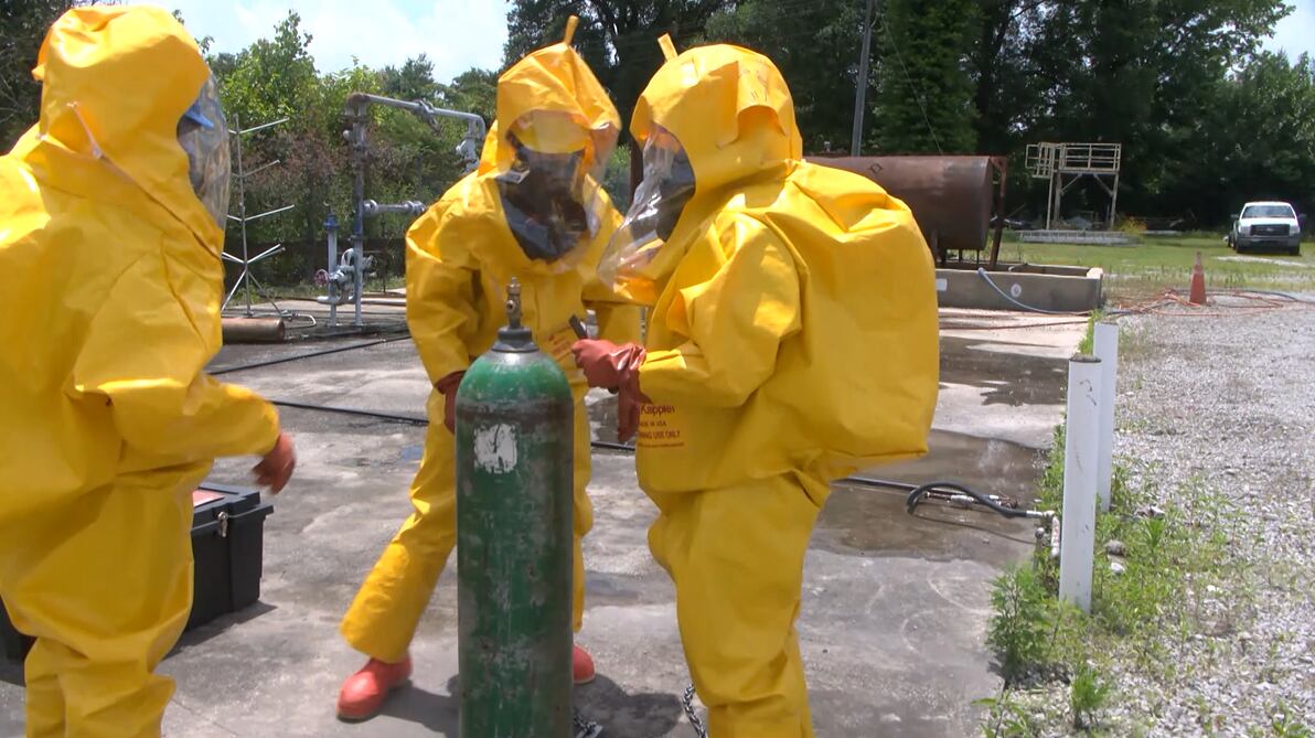 Firefighters from U.S., U.K. train with Alabama Fire College on ...