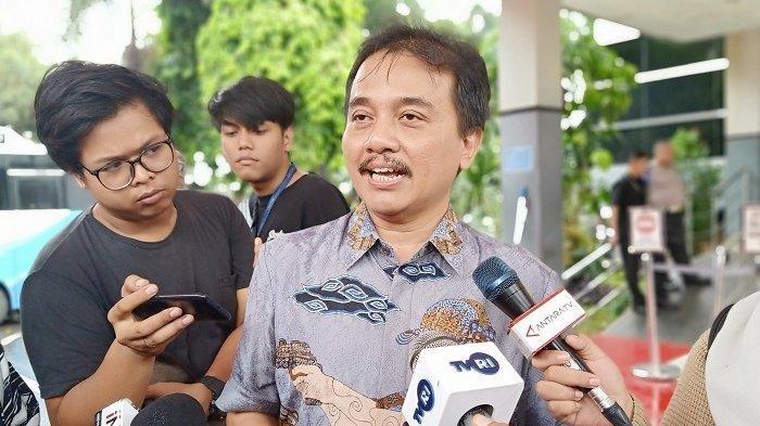 POTRET ROY SURYO - Pakar telematika Roy Suryo di SPKT Polda Metro Jaya, Jakarta Selatan, Jumat (24/1/2020). Roy Suryo pernah ungkap kisahnya dengan Jokowi. (Tribunnews.com/ Lusius Genik)