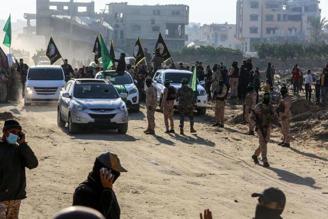 Hamas responde a ataques israelenses contra o Ir, diz que Ir 