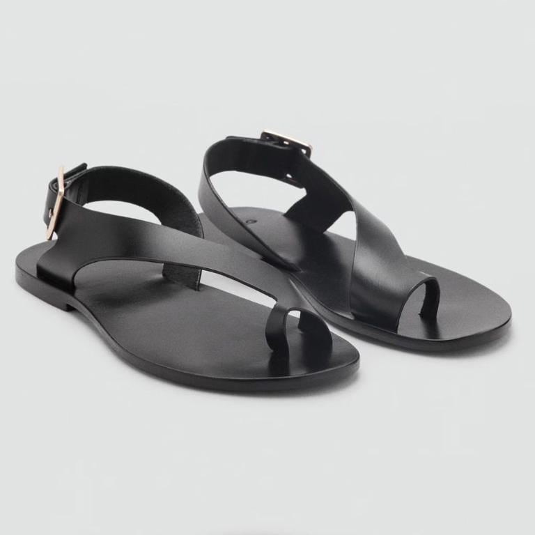Victoria Beckham's toe strap sandals are so in this year