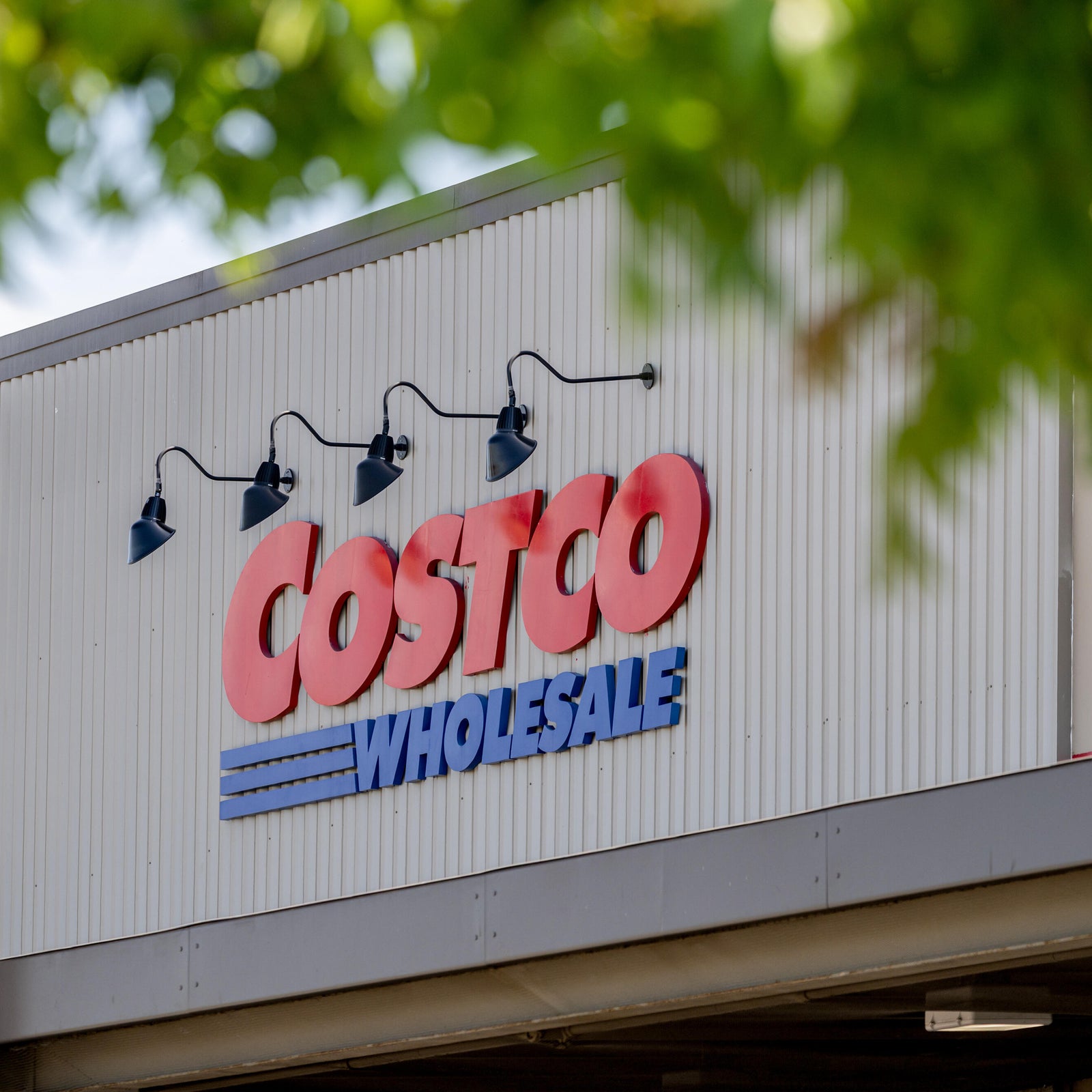 Woman sues Costco for millions after heavy allegedly falls on her