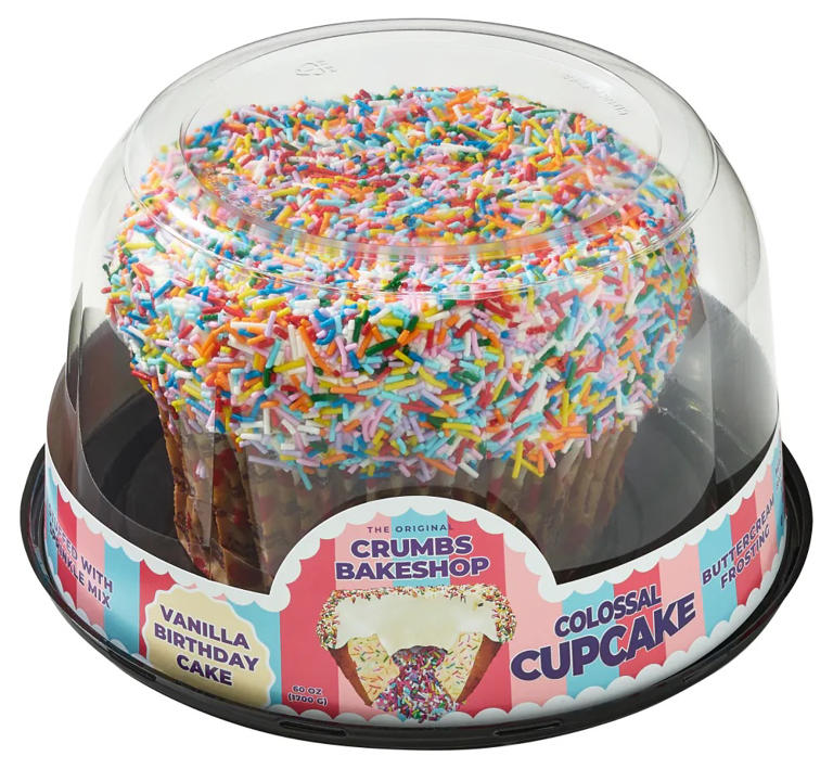 ‘Colossal’ 4-pound 6,000-calorie cupcake created by beloved NYC bakery ...